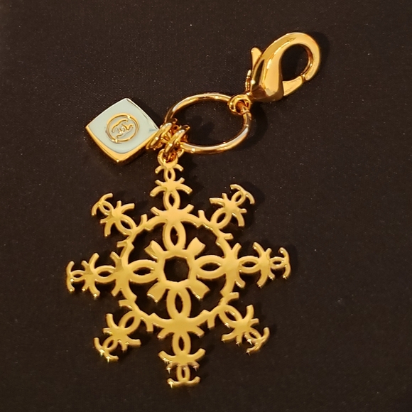 💖100% Authentic CHANEL Limited Edition Charm with unbranded Necklace - Picture 7 of 10